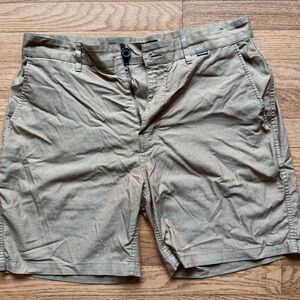 Men's Tan Shorts